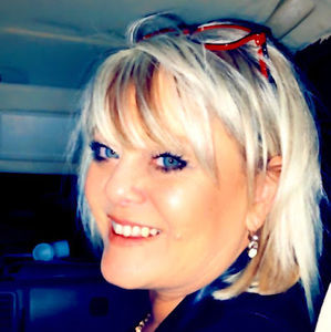 Meet your Posher, Leslie